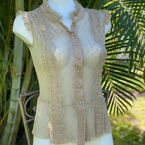 Sold!! Xhilaration top